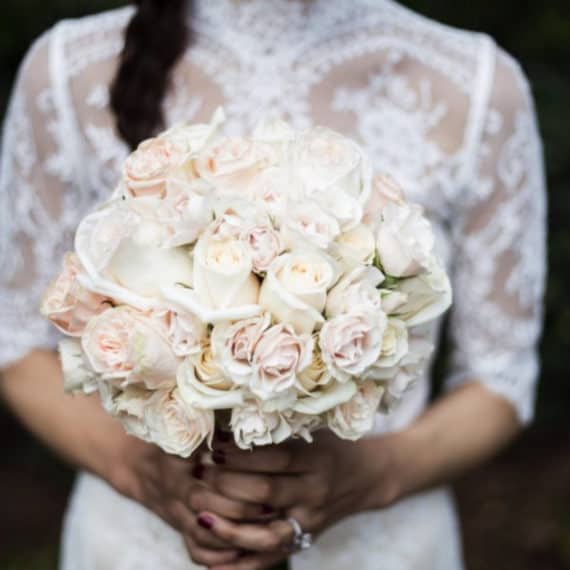 heirloom-and-company-bridal-bouquet-white-blush-premium-garden-roses-luxury